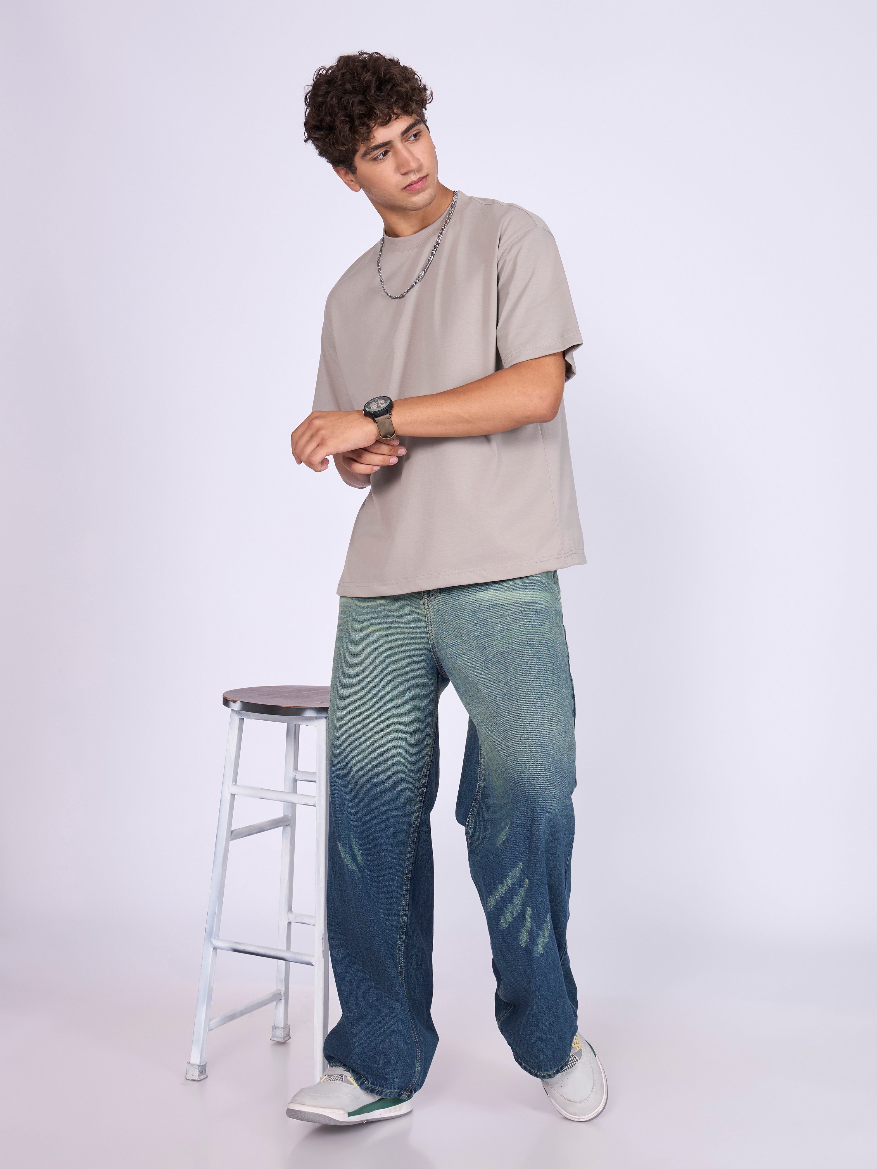 Stirling - Loose Fit T-Shirt - Light Grey