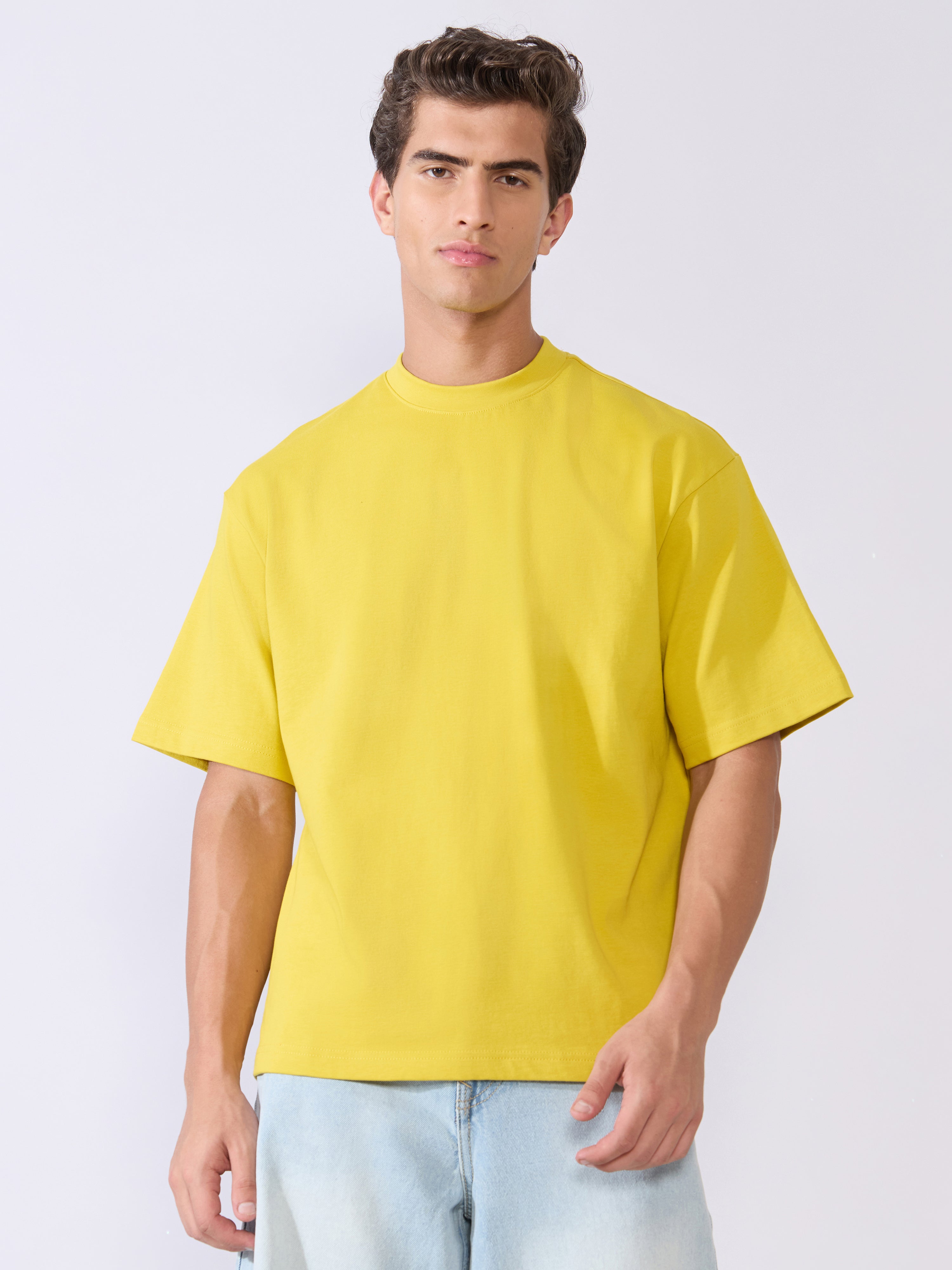 Vynora - Loose Fit T-Shirt - Yellow